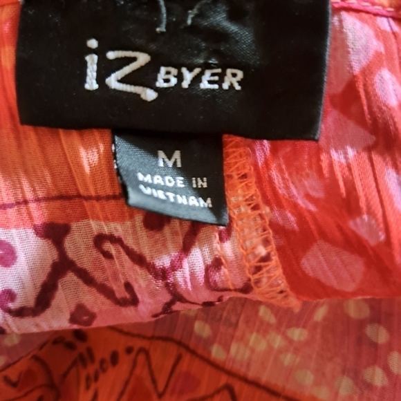 IZByer cold shoulder blouse size medium A-48 - Picture 4 of 4